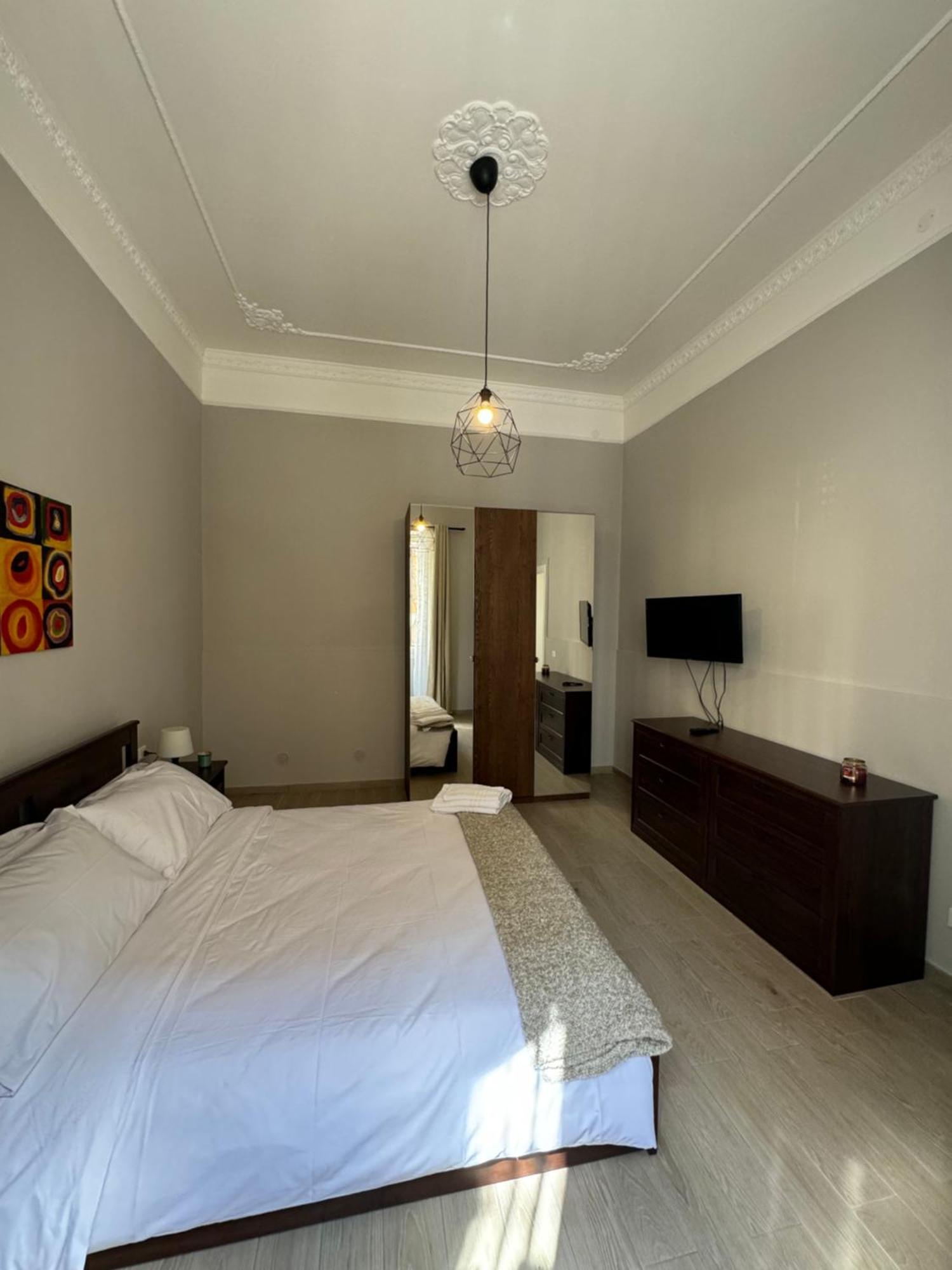 Villafranca Settantuno Apartments Palermo Dış mekan fotoğraf
